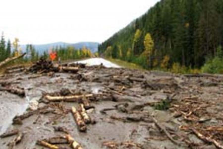 Highway near Revelstoke closes due to mudslide