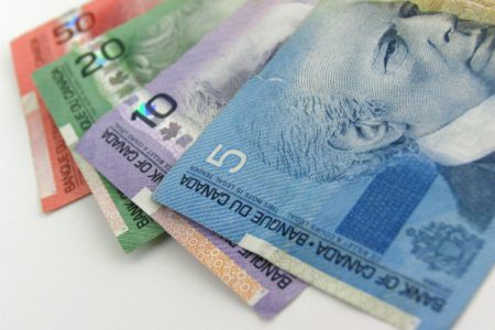 Premier announces increase to minimum wage