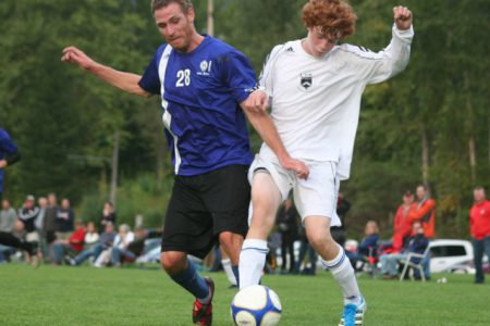 Innkeepers shutout pesky Bombers to retain Leo's Men's Open League championship with 2-0 victory