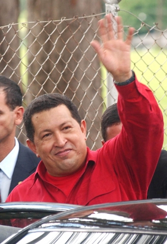 Venezuelans re-elect Chavez with overwhelming voter turn out