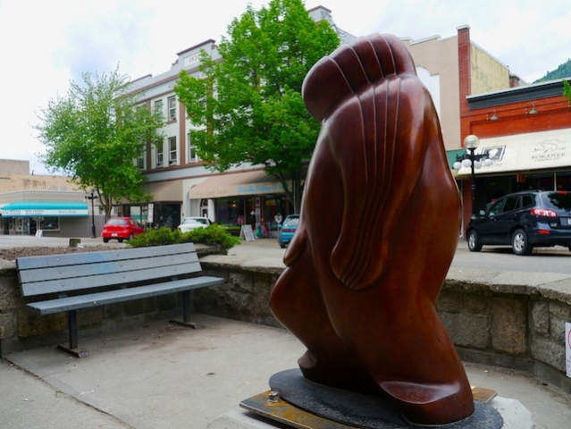 Nelson installs sculpture gallery downtown