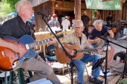 Cottonwood Community Market back in business