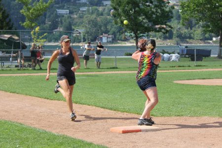 OK Tire back on top of Nelson Mixed Slopitch League in 2015