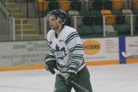 Leafs snap winless streak by stopping Spokane Braves 2-0