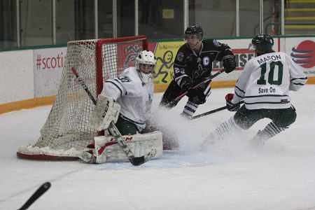 Living on the KIJHL edge — Leafs rally past NO Kings 3-2