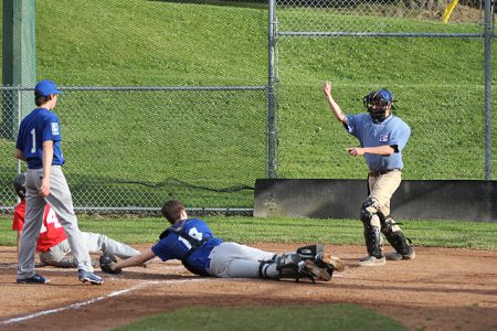 Nelson Jays knock off league leading Trail Reds at QE Park