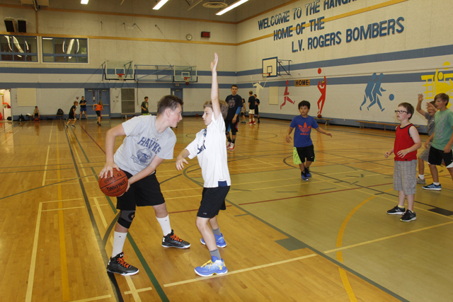 Players soaking up the hoop sport at 2016 Bomber Basketball Camp