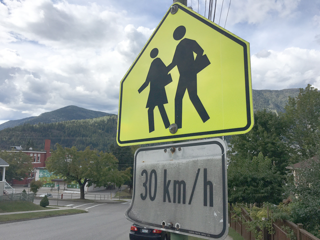 It's back to school, and back to 30 km/h speed in school zones