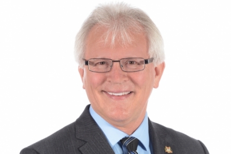 Keep Lake Louise out of Olympic Bid Says MP Wayne Stetski to Environment Minister