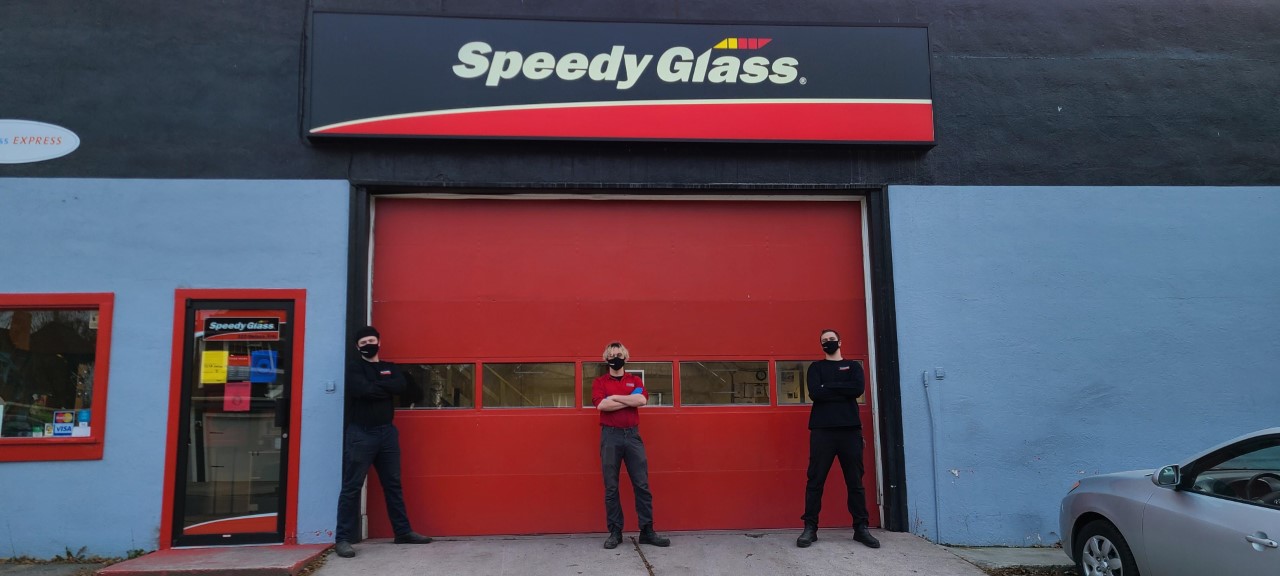 Nelson's Speedy Glass joins in fight against Breast Cancer