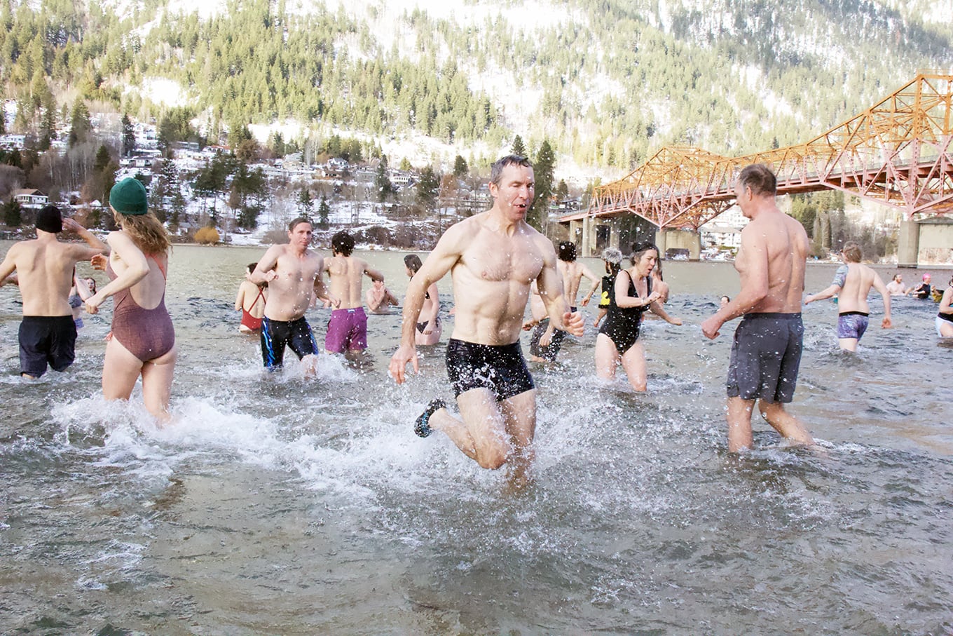 Nelsonites kick off 2023 with Polar Bear Swim in Kootenay Lake